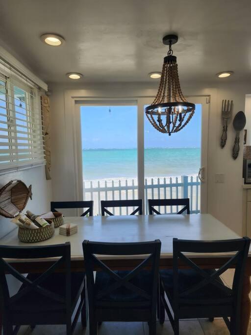 Moeʻuhane Kai Beach Front Home Hau'ula Eksteriør billede